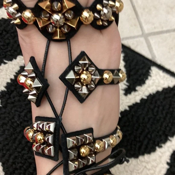 Rare Louboutin Kaleikita heels new - Picture 11 of 16